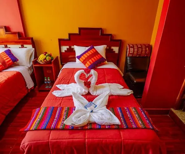 Yacumama Hotel *