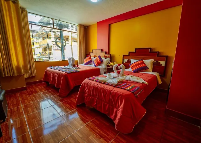 Yacumama Hotel *